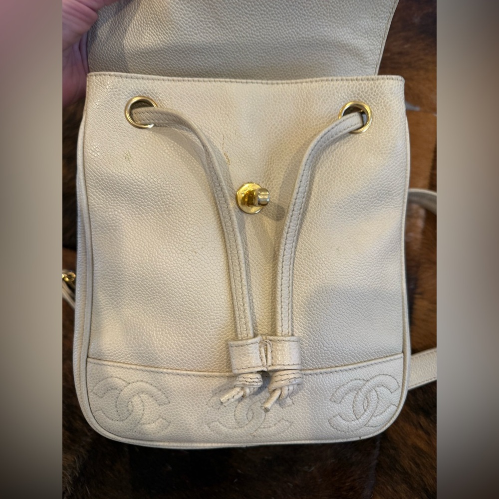 Vintage CHANEL Cream Caviar Triple CC Backpack - Picture 14 of 16